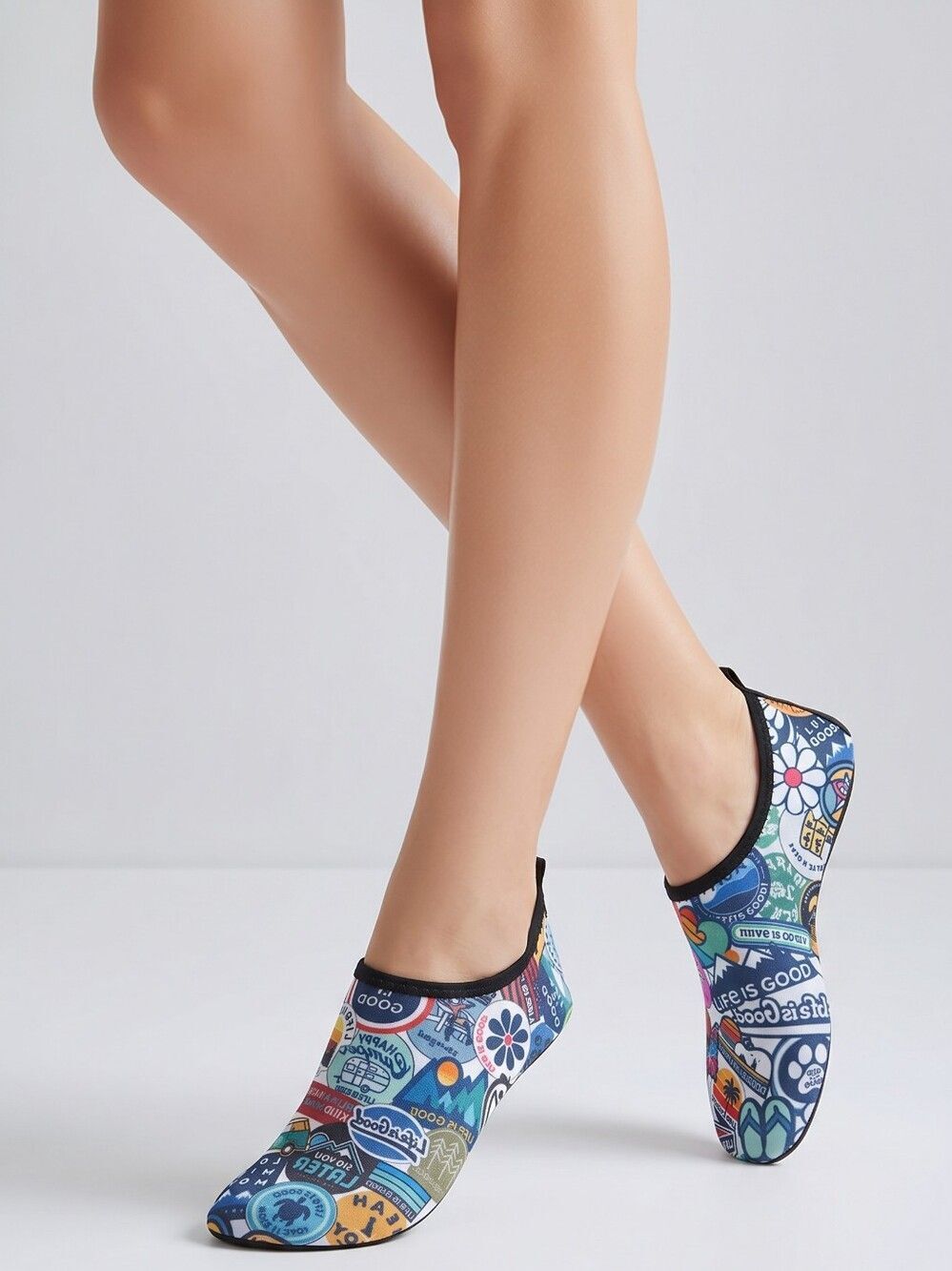 🔺️NWT Life is Good Sticker Print Quick Dry Unisex Water Shoes Size 9-10